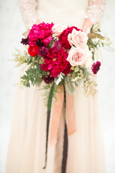 View More: http://amberhatley.pass.us/theparlouratmannschapelstyledshoot