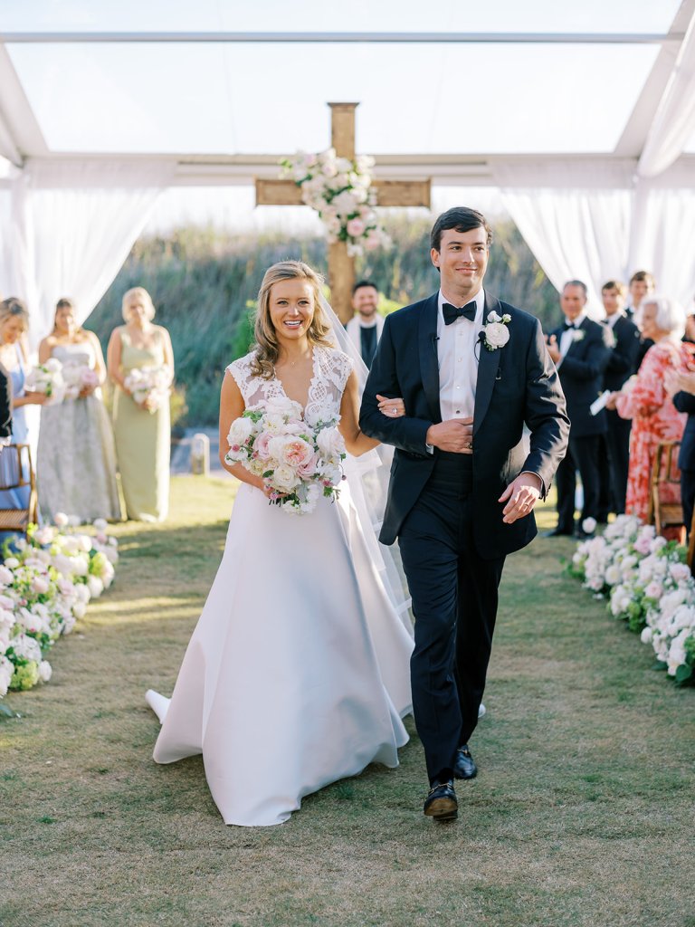 Shields & David’s Colorful Coastal Coral Bay Club Wedding | Raleigh ...